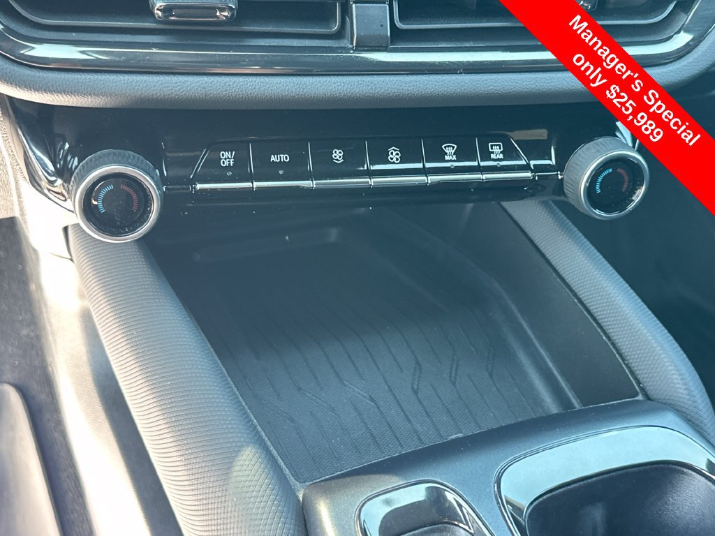 Used 2024 Chevrolet Equinox EV RS FWD image 20