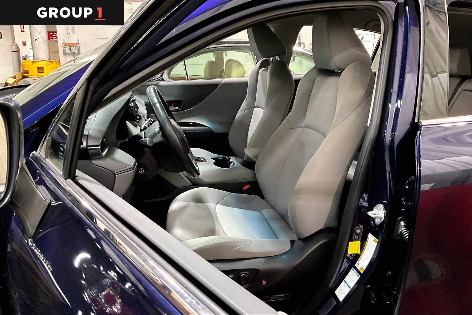 Certified 2021 Toyota Venza LE image 7