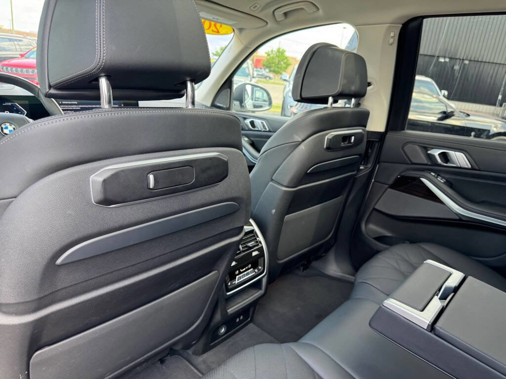Used 2024 BMW X7 xDrive40i image 35
