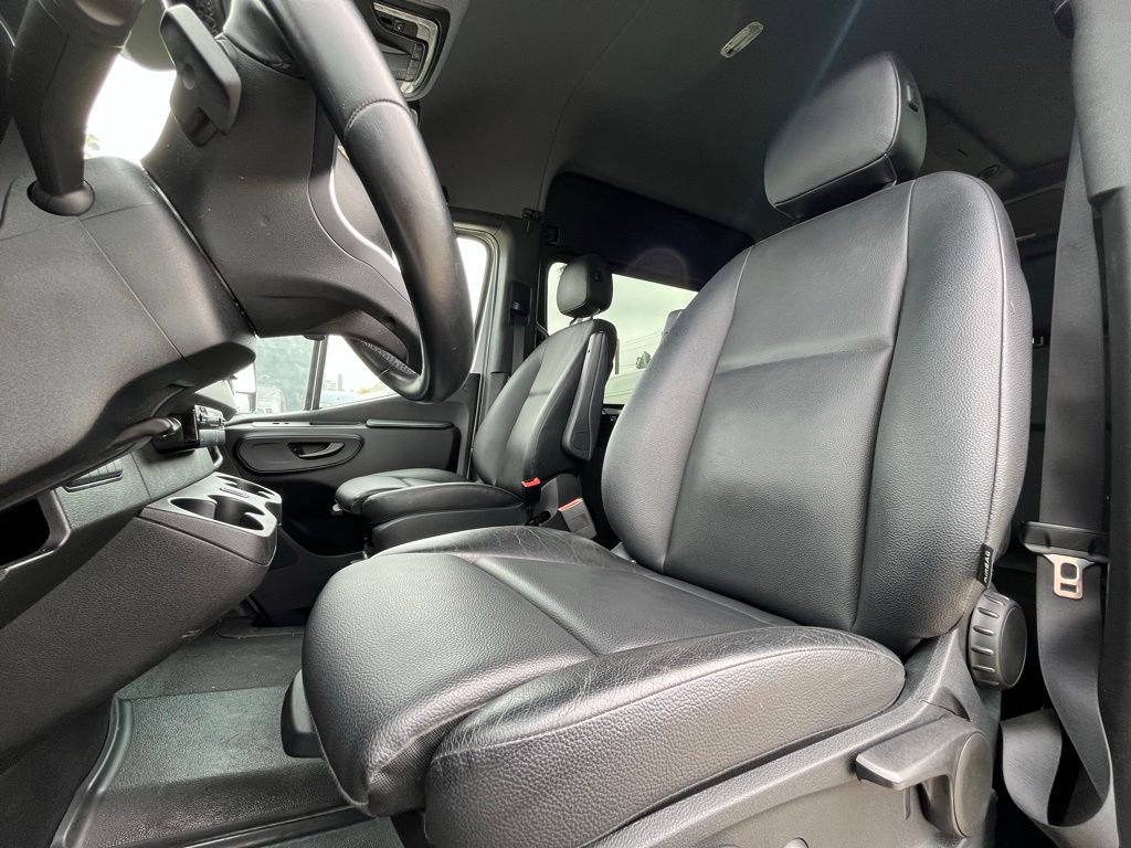 Used 2019 Mercedes-Benz Sprinter 2500 image 13