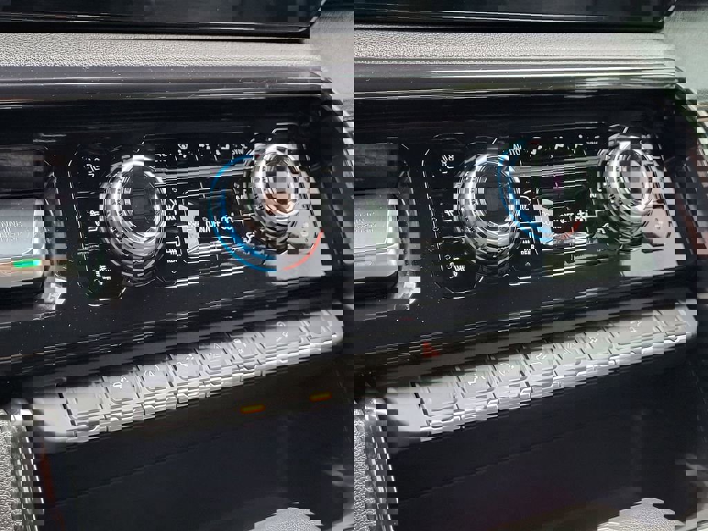 Certified 2022 GMC Sierra 1500 AT4 image 12