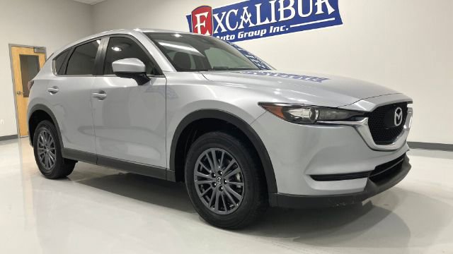 Used 2019 MAZDA CX-5 Sport FWD image 4