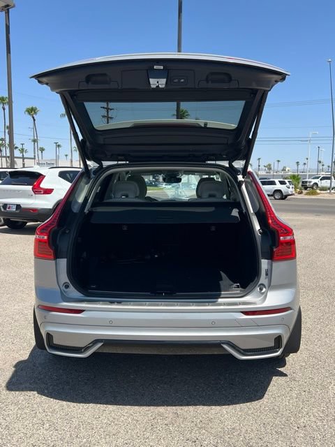 Certified 2025 Volvo XC60 T8 Ultra AWD/4WD image 31