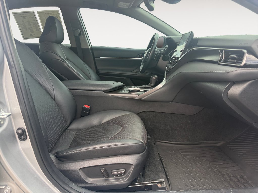 Used 2022 Toyota Camry XSE w/ Navigation Package FWD image 15