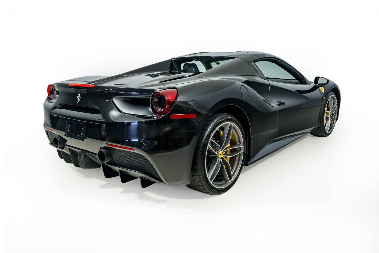 Certified 2017 Ferrari 488 Spider RWD image 9