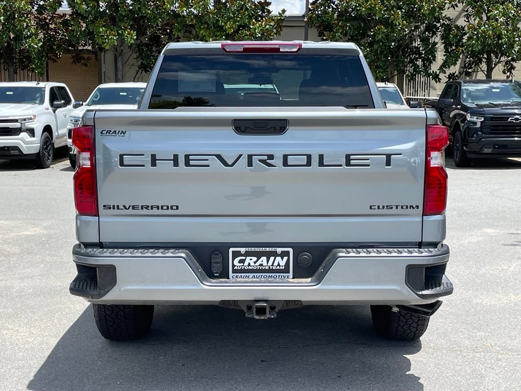 New 2026 Chevrolet Silverado 1500 Custom w/ Turbomax Blackout Package AWD/4WD image 6