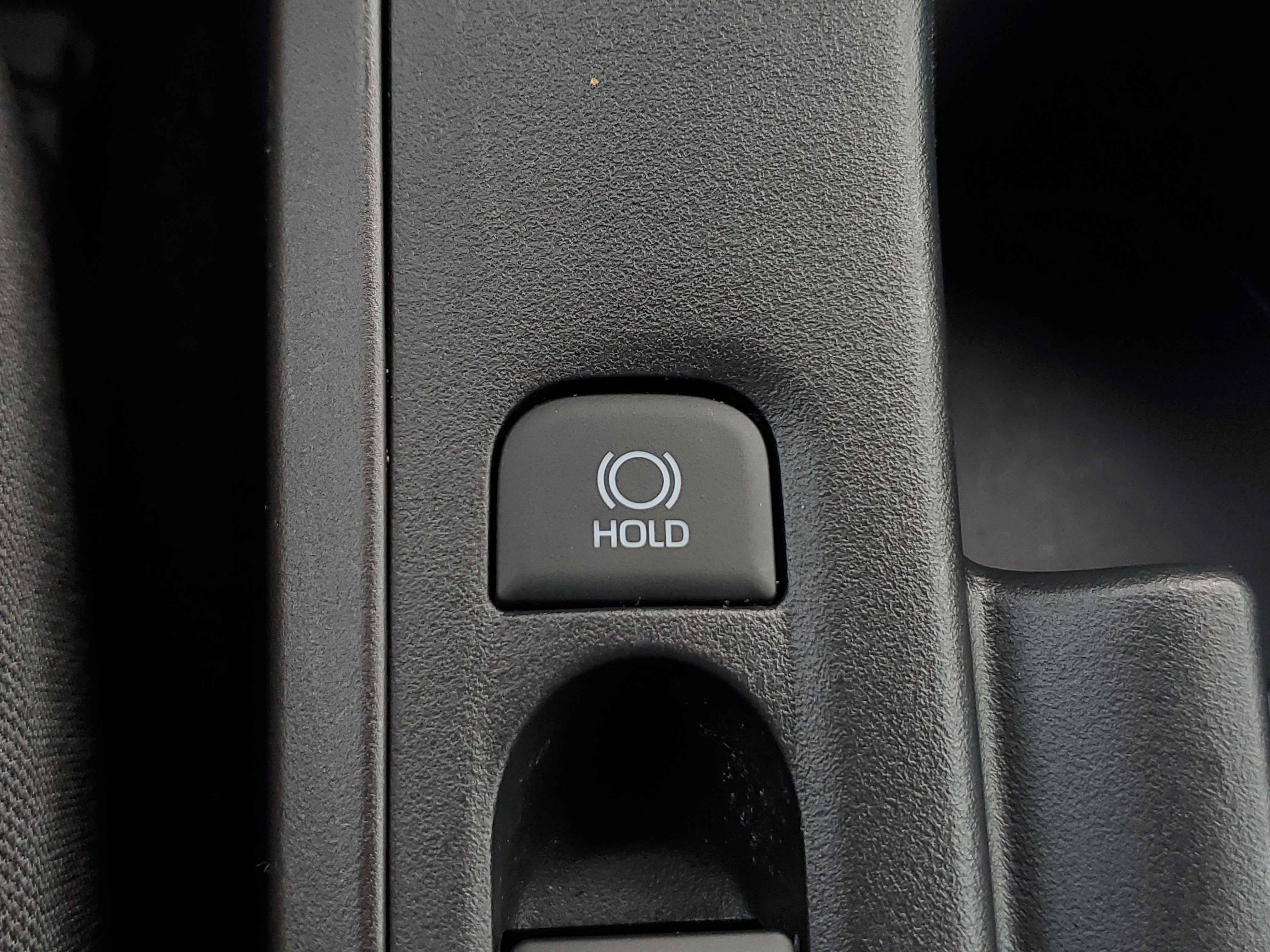 Certified 2025 Toyota Corolla LE image 28