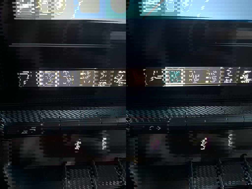 New 2025 GMC Hummer EV 2X image 27