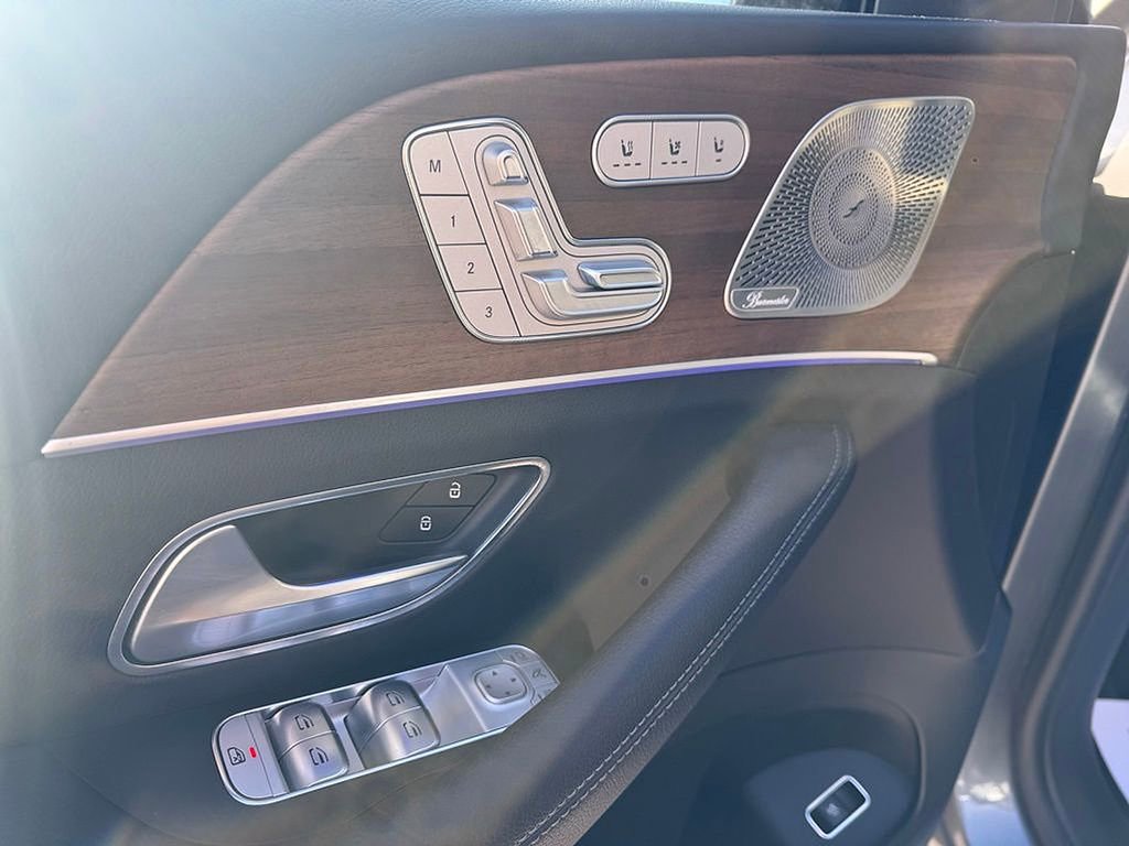 Used 2024 Mercedes-Benz GLS 450 4MATIC image 14