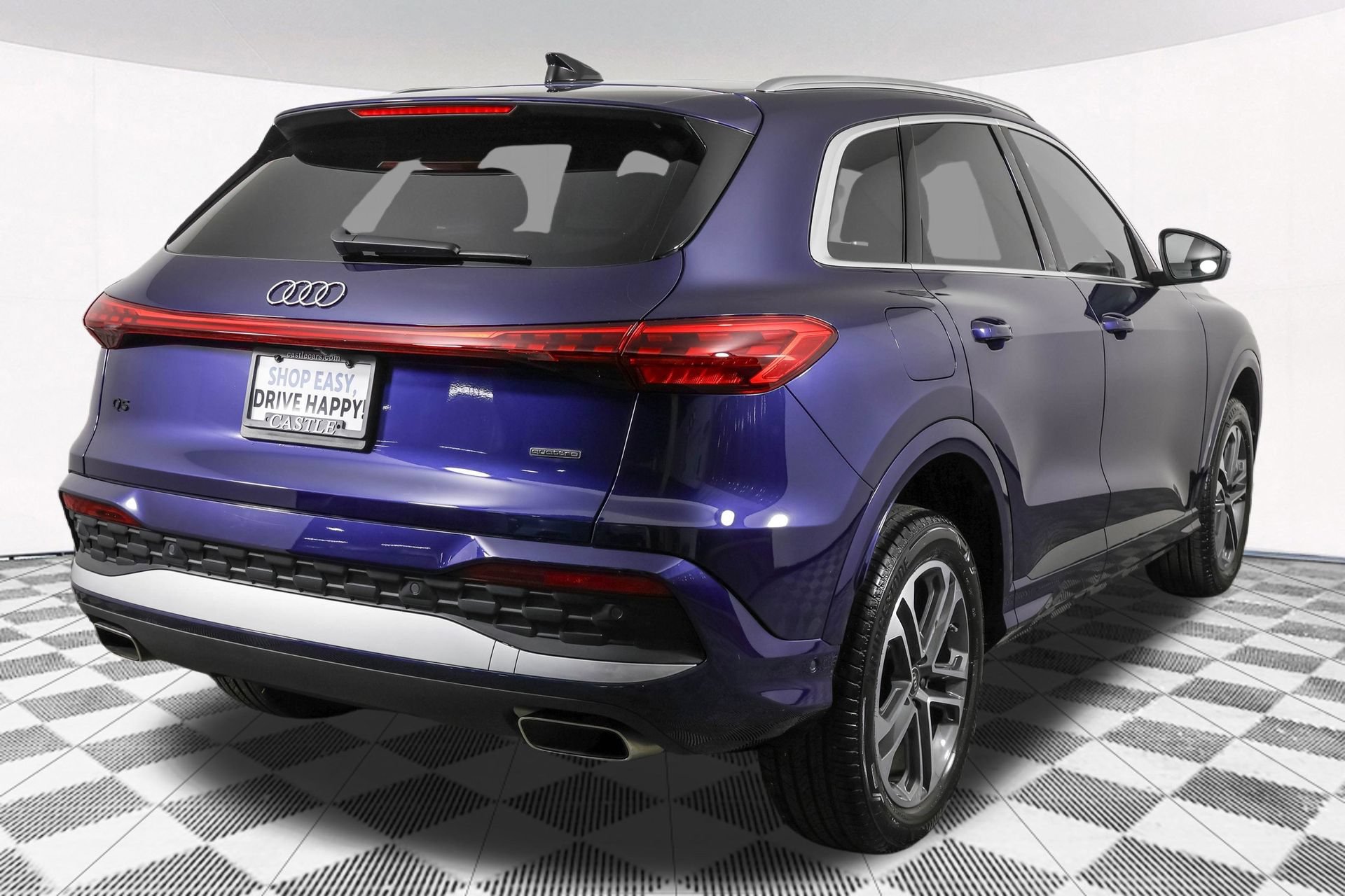 Used 2025 Audi Q5 Premium w/ Convenience Package AWD/4WD image 19