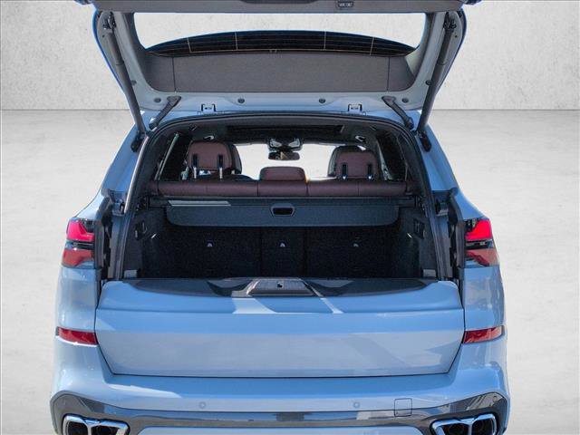Used 2025 BMW X5 M60i image 6