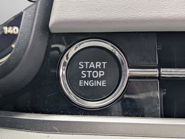 Used 2023 Mitsubishi Outlander SEL image 37