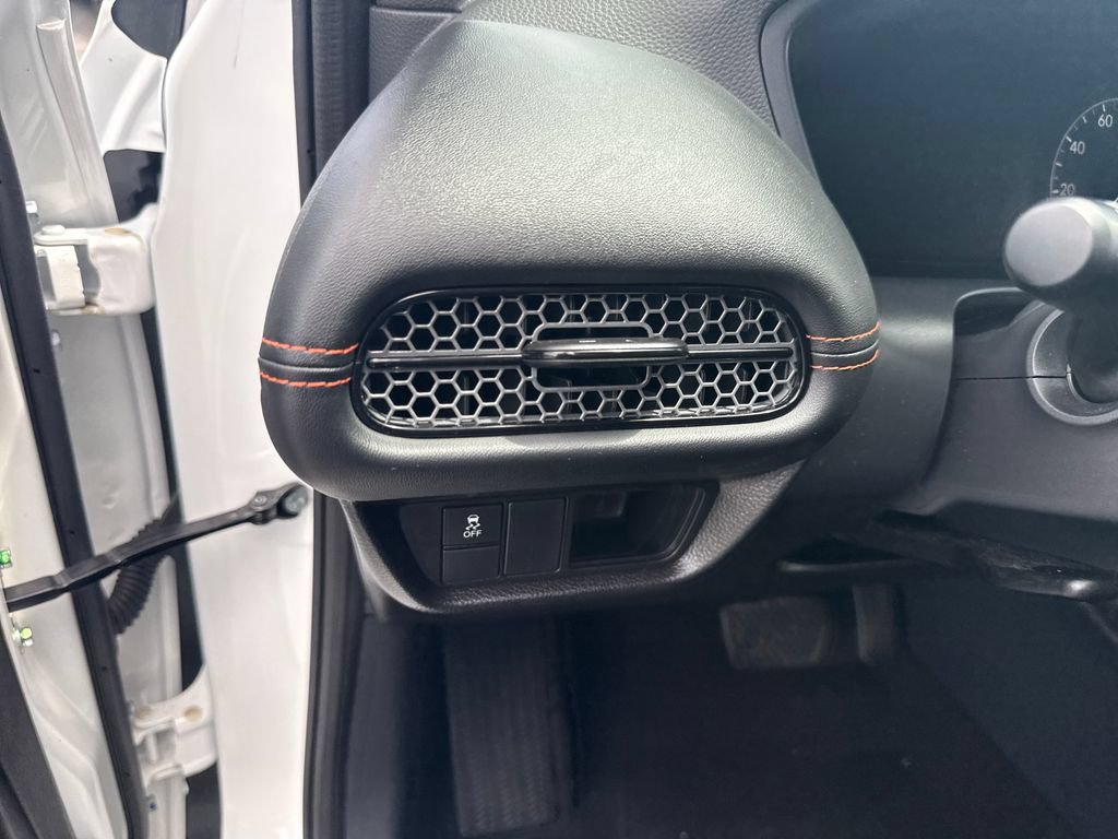 Certified 2025 Honda HR-V Sport image 15