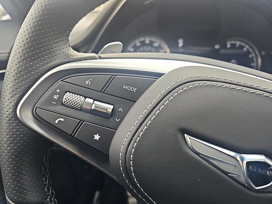 Used 2025 Genesis GV70 3.5T Sport w/ Sport Advanced Package image 24