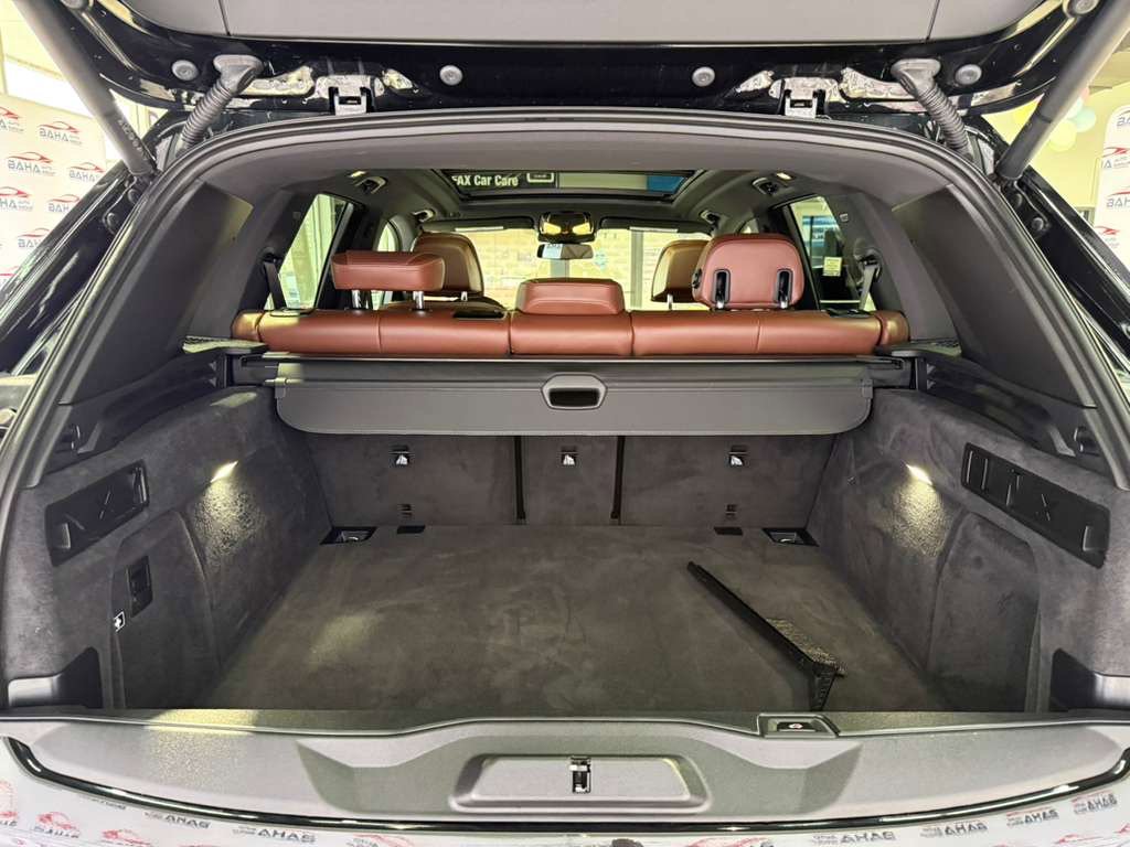 Used 2026 BMW X5 M60i image 49