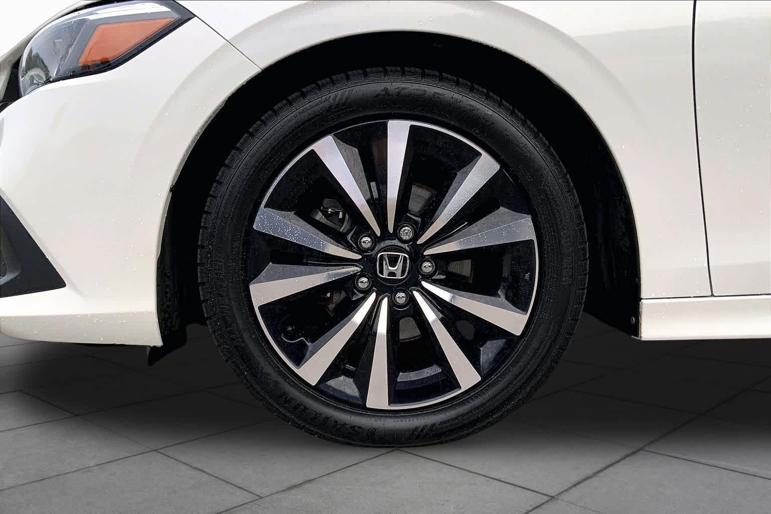 Used 2024 Honda Civic EX image 11