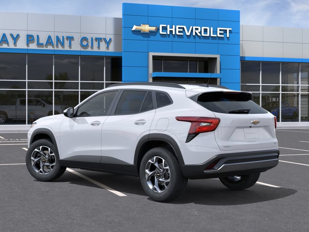 New 2026 Chevrolet Trax LT w/ Driver Confidence Package FWD image 3