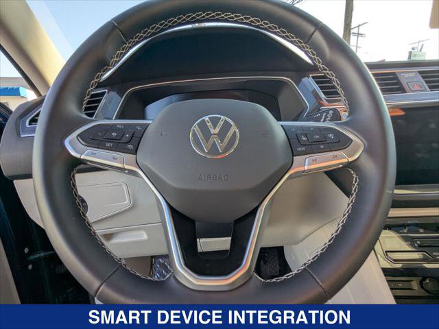 Certified 2024 Volkswagen Tiguan SE image 14