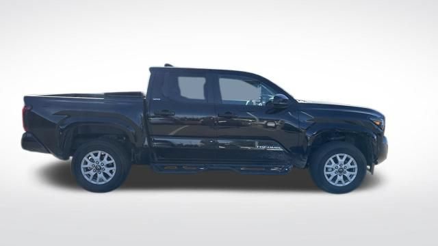 Used 2024 Toyota Tacoma SR5 AWD/4WD image 2