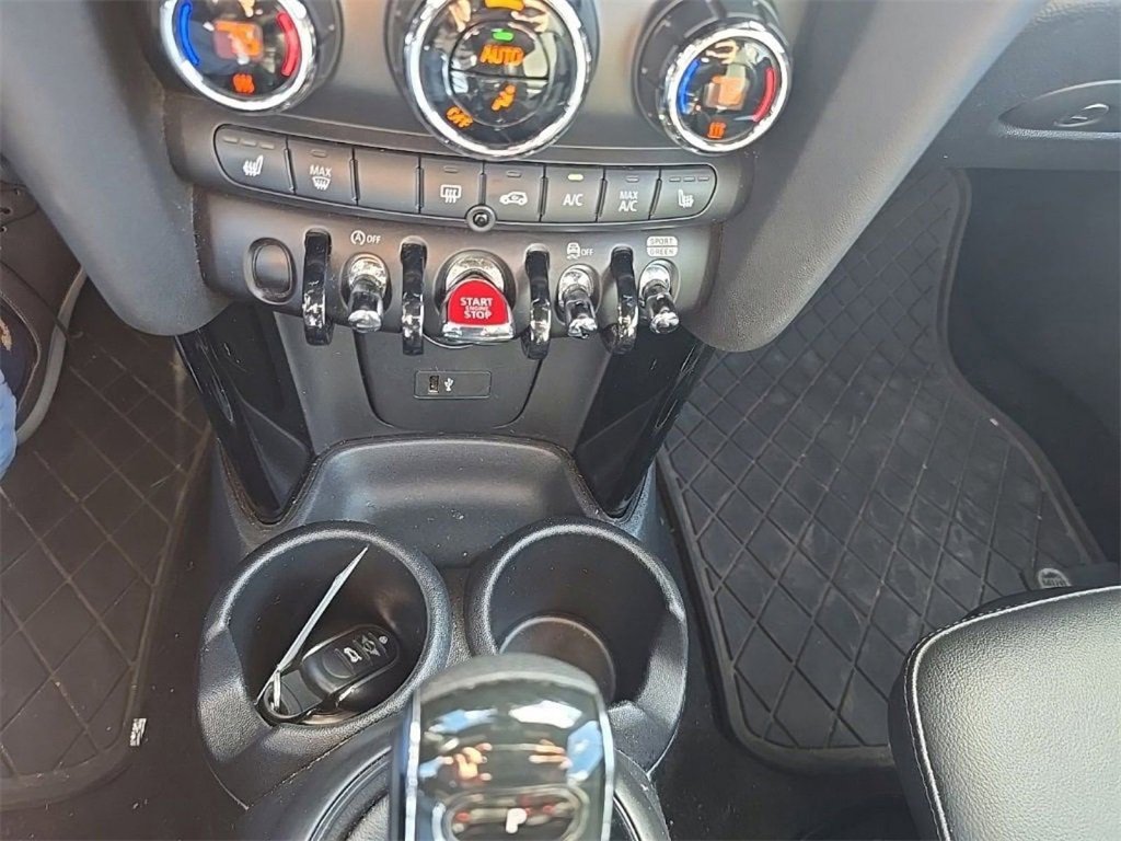 Used 2022 MINI Cooper S w/ Premium Package image 13