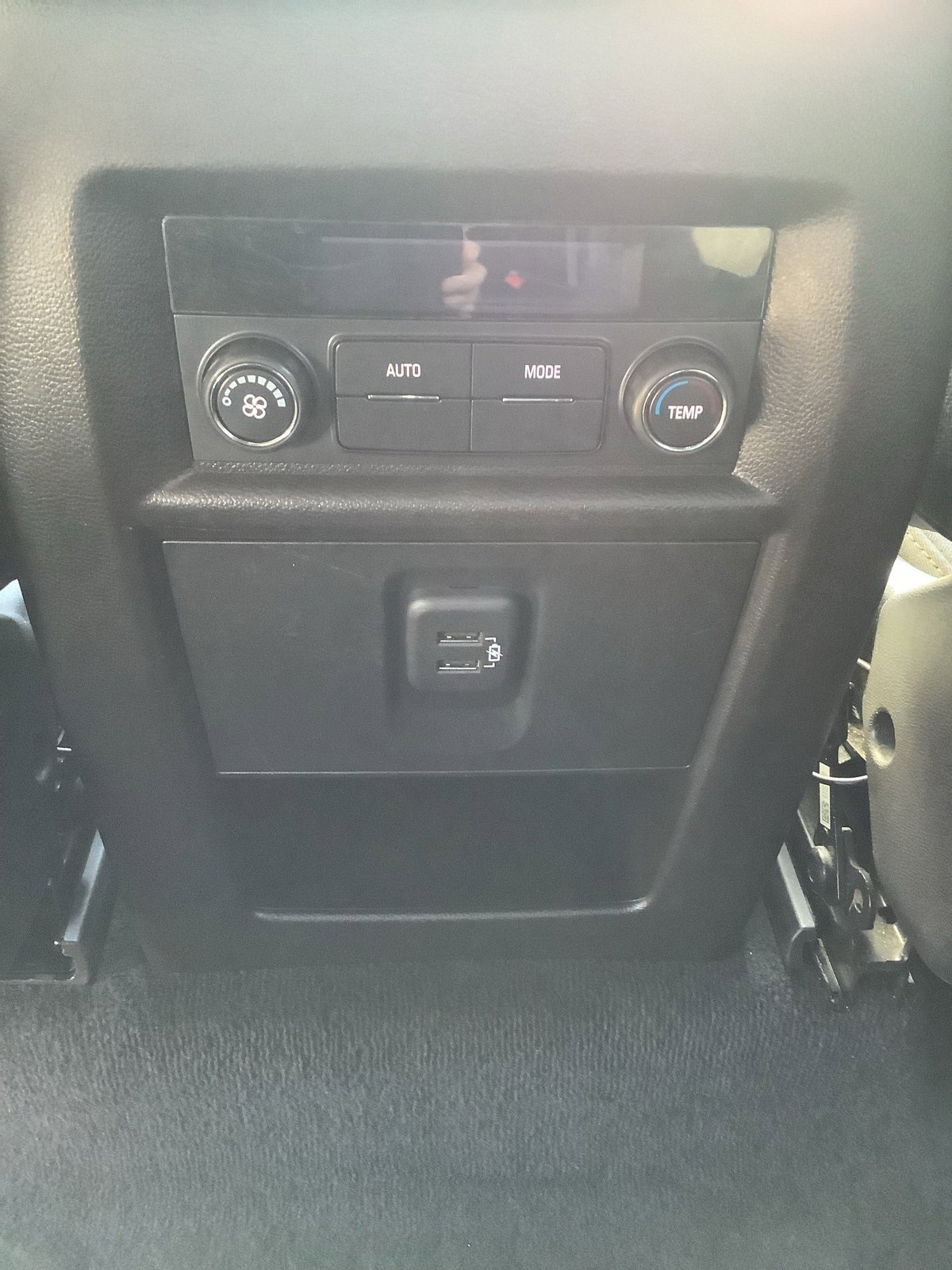 Used 2023 Chevrolet Traverse LT image 11