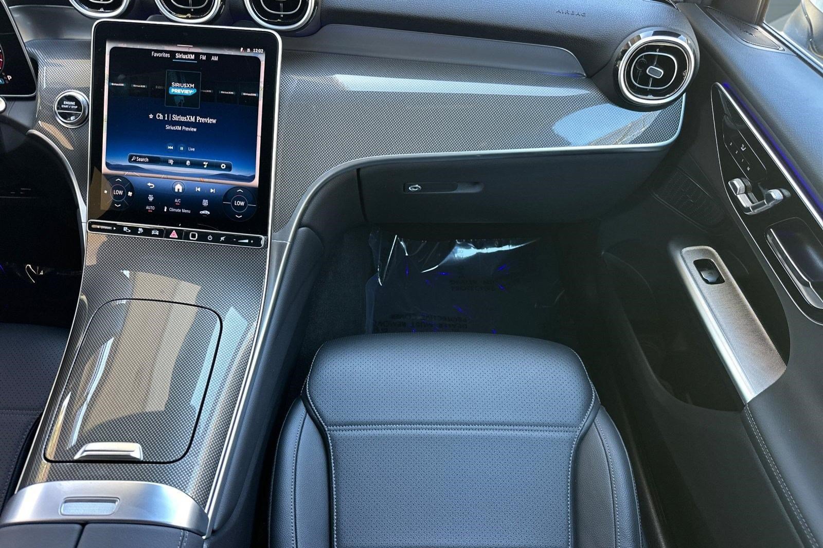 New 2025 Mercedes-Benz GLC 350e 4MATIC image 33