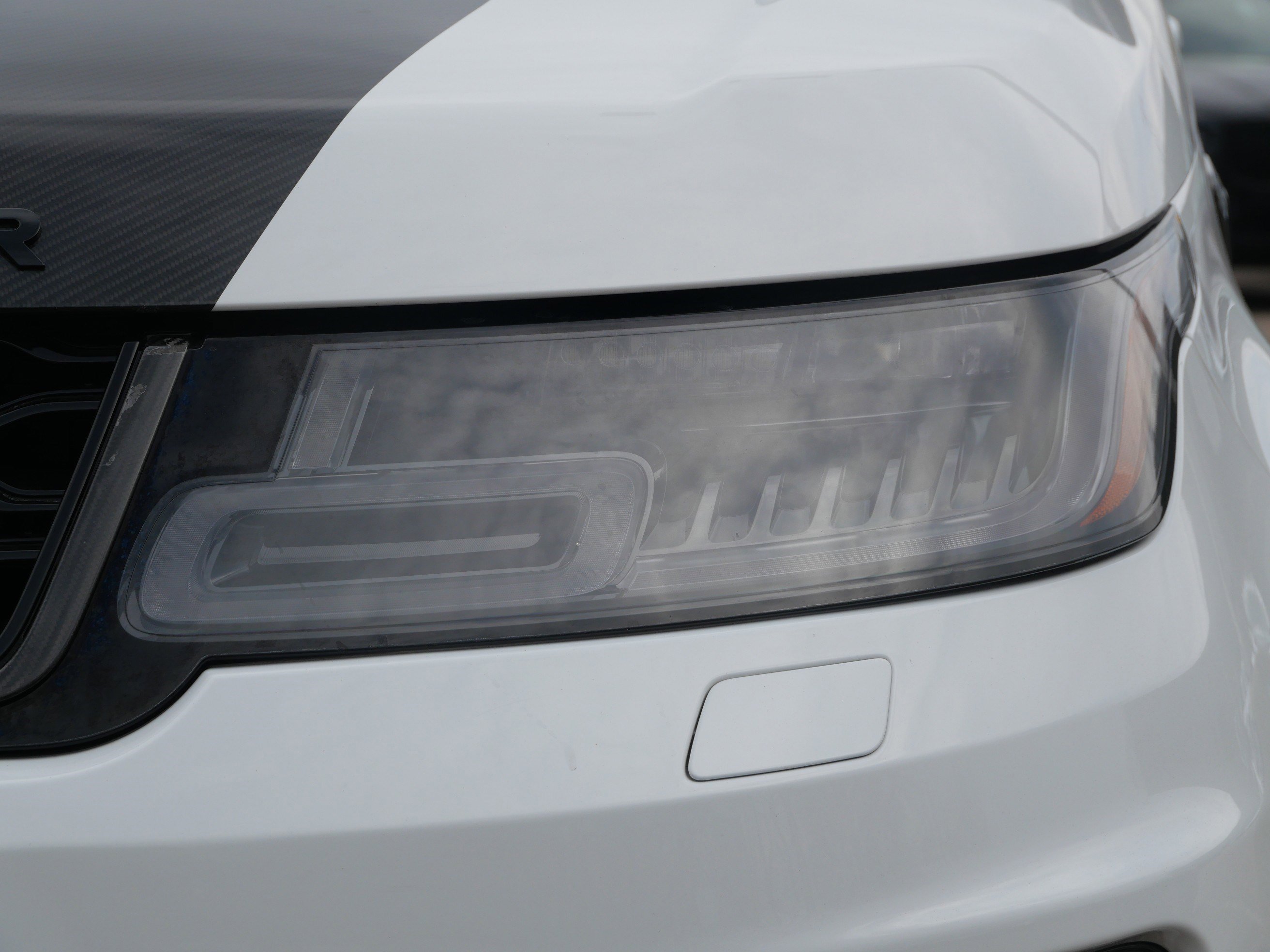 Used 2020 Land Rover Range Rover Sport SVR image 9