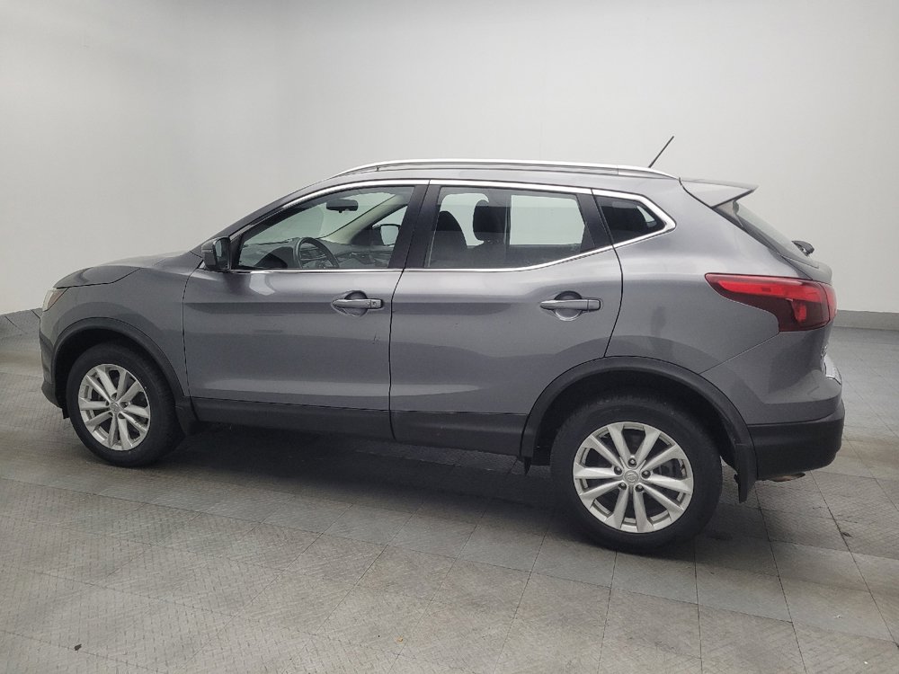 Used 2018 Nissan Rogue Sport SV image 3