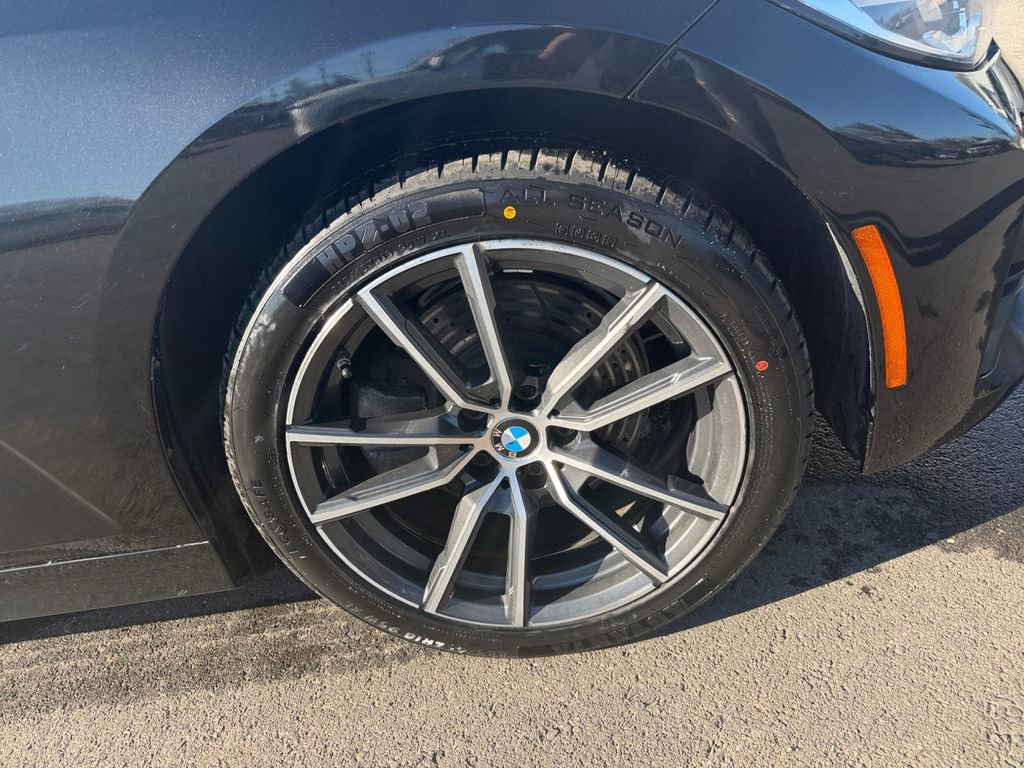 Used 2021 BMW 330i xDrive Sedan w/ Convenience Package image 28