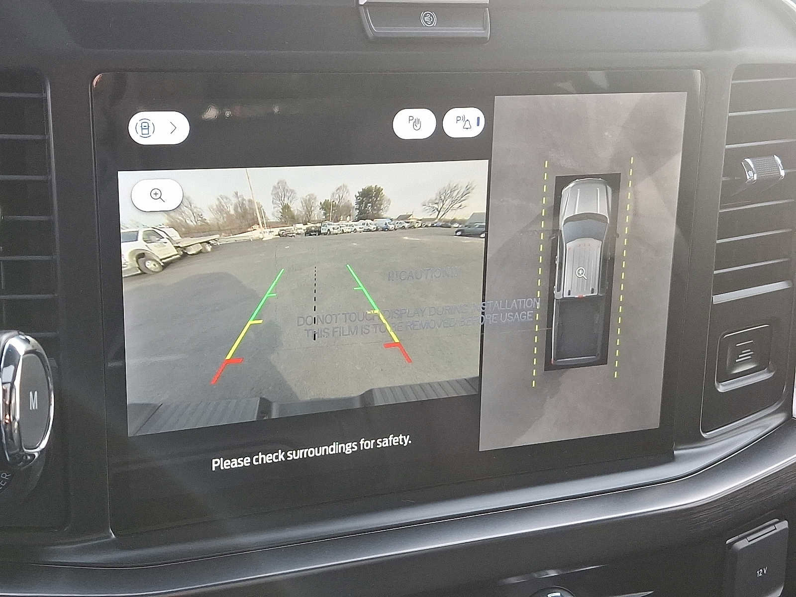 New 2026 Ford F350 Lariat w/ Black Appearance Package image 17