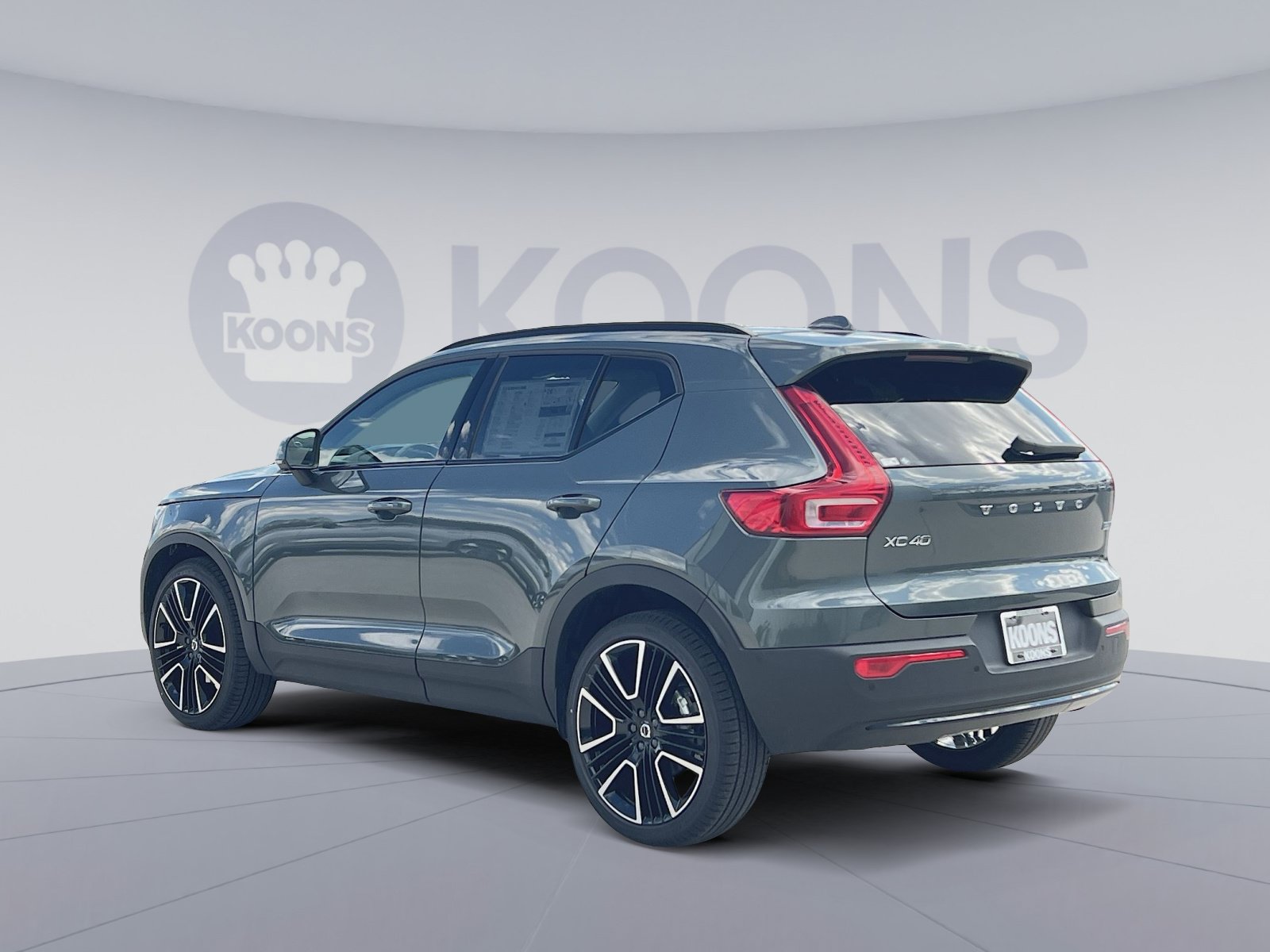 New 2026 Volvo XC40 B5 Ultra w/ Climate Package AWD/4WD image 4