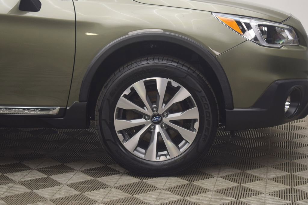 Used 2017 Subaru Outback 2.5i Touring image 31
