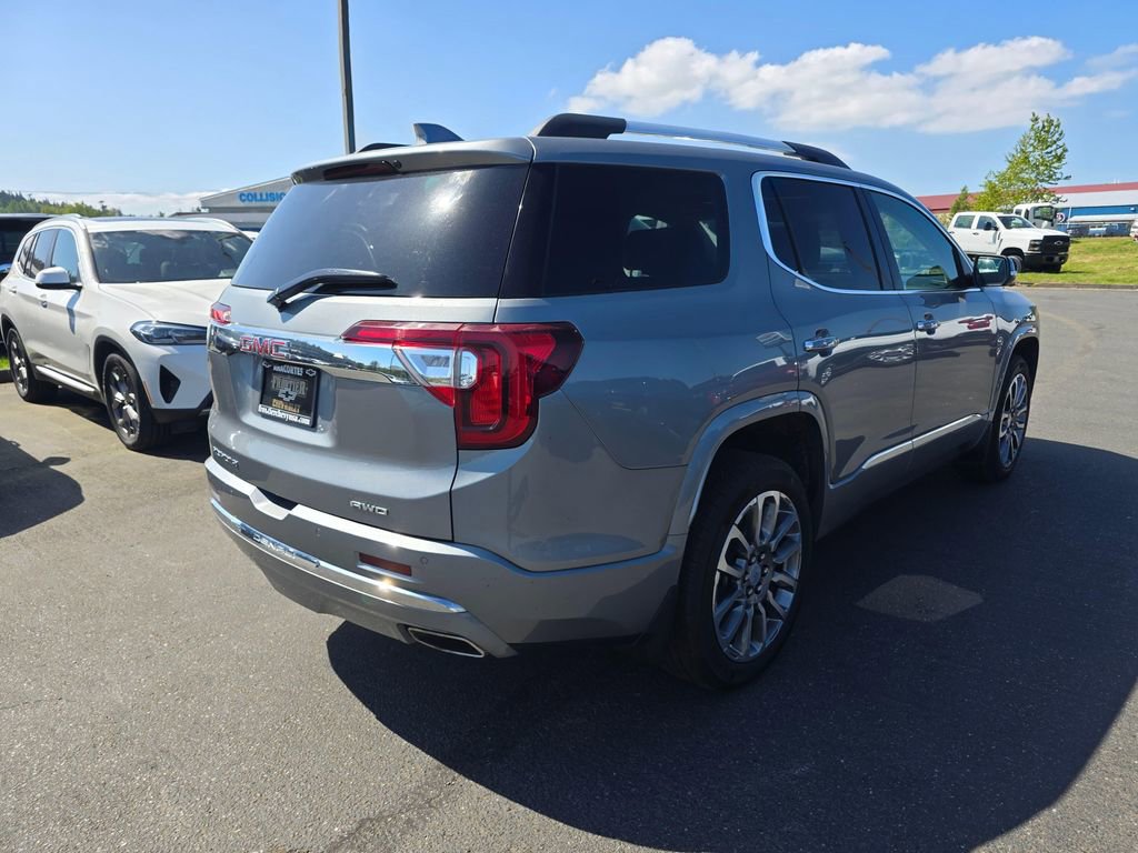 Used 2023 GMC Acadia Denali w/ Denali Ultimate Package AWD/4WD image 3