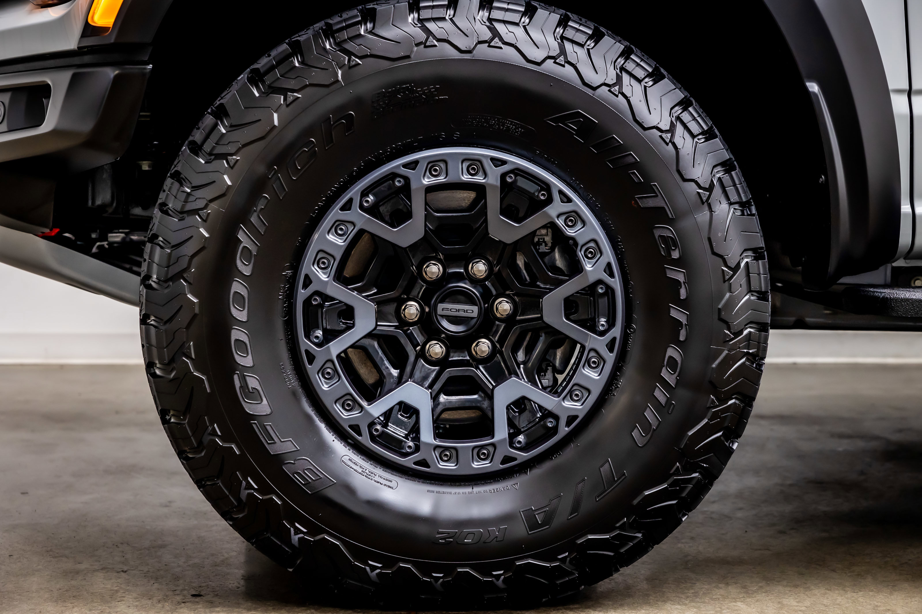 Used 2026 Ford F150 Raptor w/ Equipment Group 803A Raptor R AWD/4WD image 39