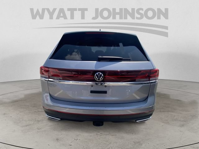 Used 2025 Volkswagen Atlas SE FWD image 8