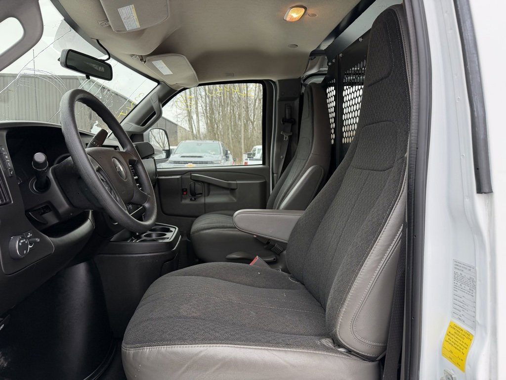 Used 2024 Chevrolet Express 2500 w/ Driver Convenience Package image 3