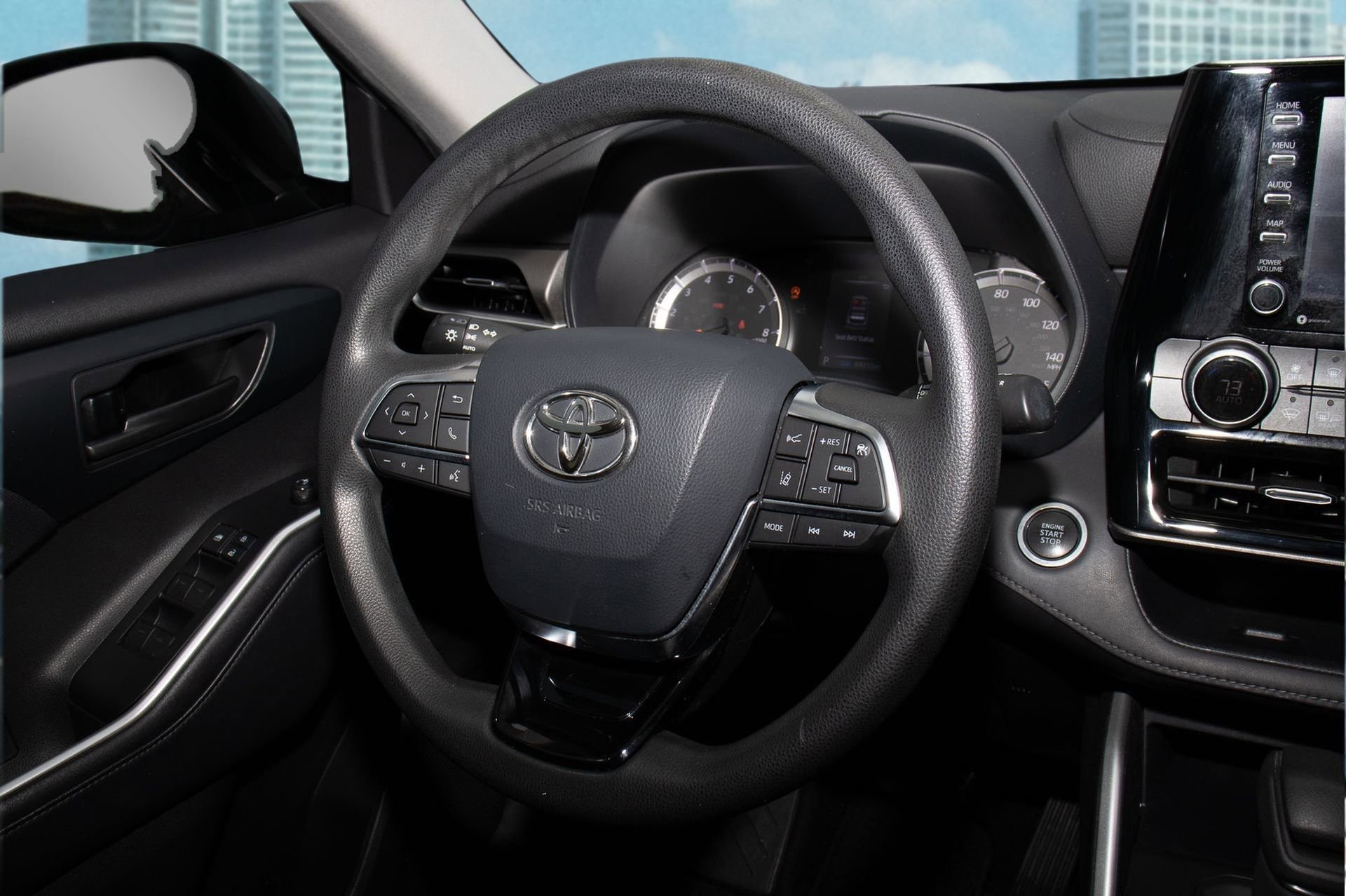 Used 2020 Toyota Highlander L image 21