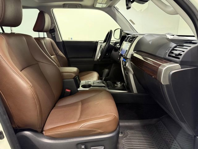 Used 2023 Toyota 4Runner Limited AWD/4WD image 29