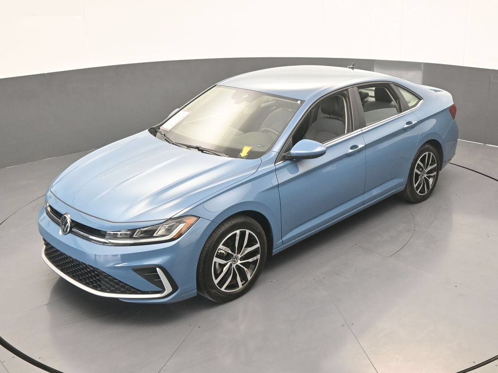 Used 2025 Volkswagen Jetta SE FWD image 48