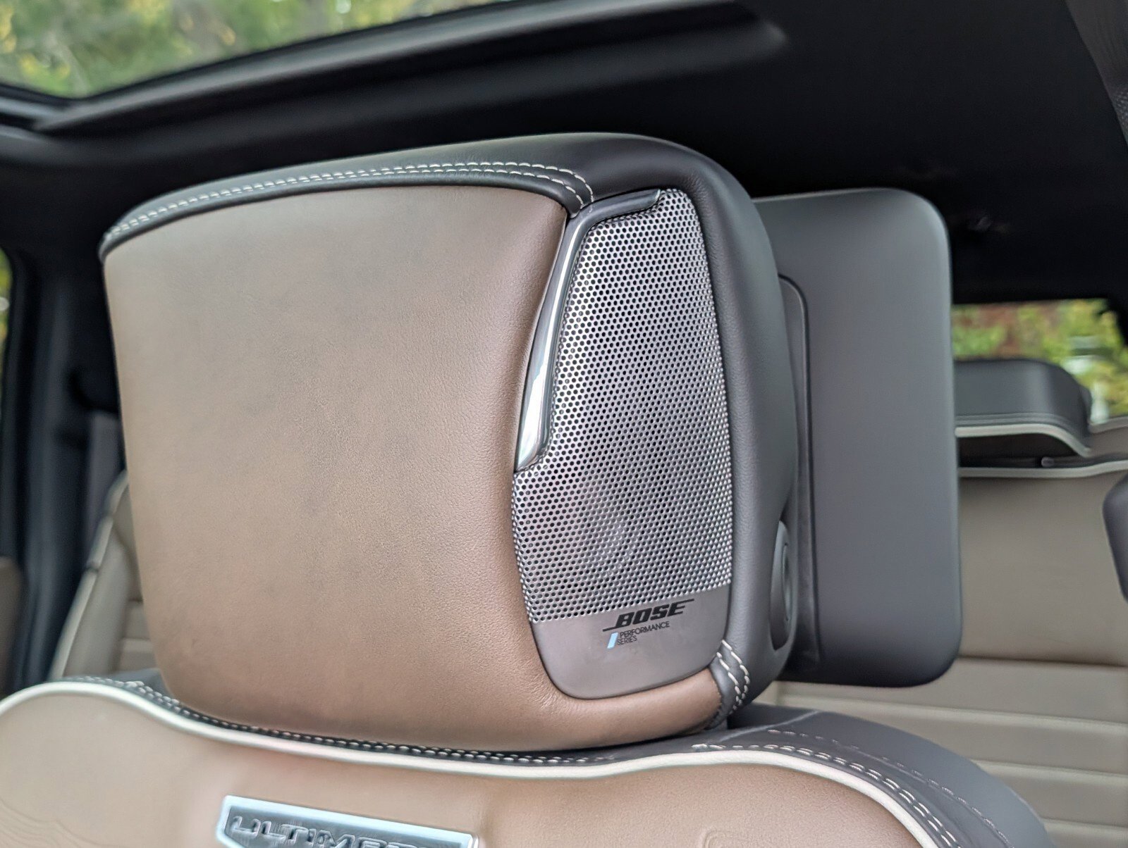 New 2026 GMC Yukon XL Denali Ultimate w/ LPO, Floor Liner Package AWD/4WD image 7