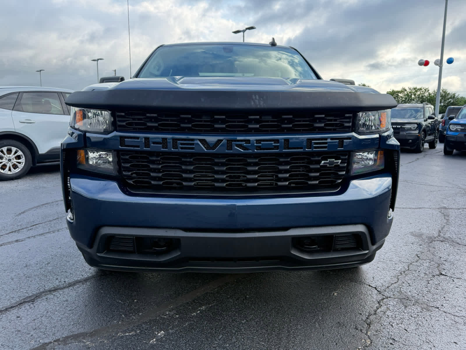 Used 2021 Chevrolet Silverado 1500 Custom AWD/4WD image 19