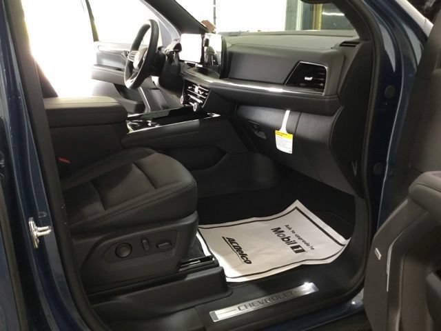 New 2026 Chevrolet Suburban LT w/ Comfort Package AWD/4WD image 51