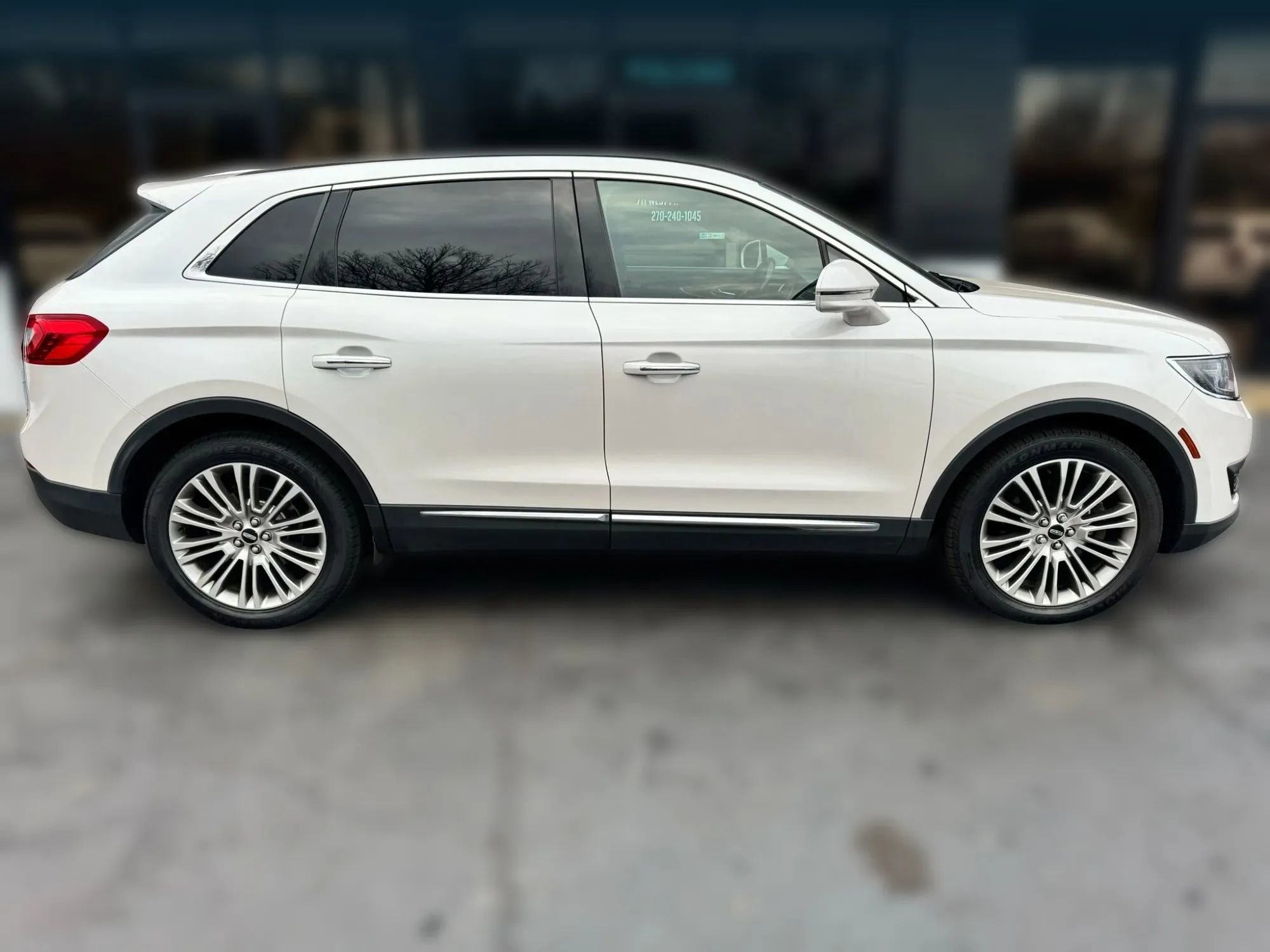 Used 2018 Lincoln MKX Reserve w/ Lincoln MKX Climate Package image 6