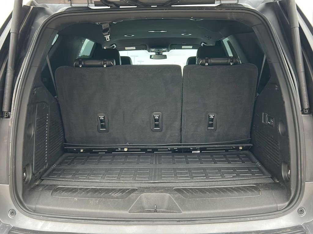 Used 2022 GMC Yukon SLT w/ SLT Luxury Package image 21