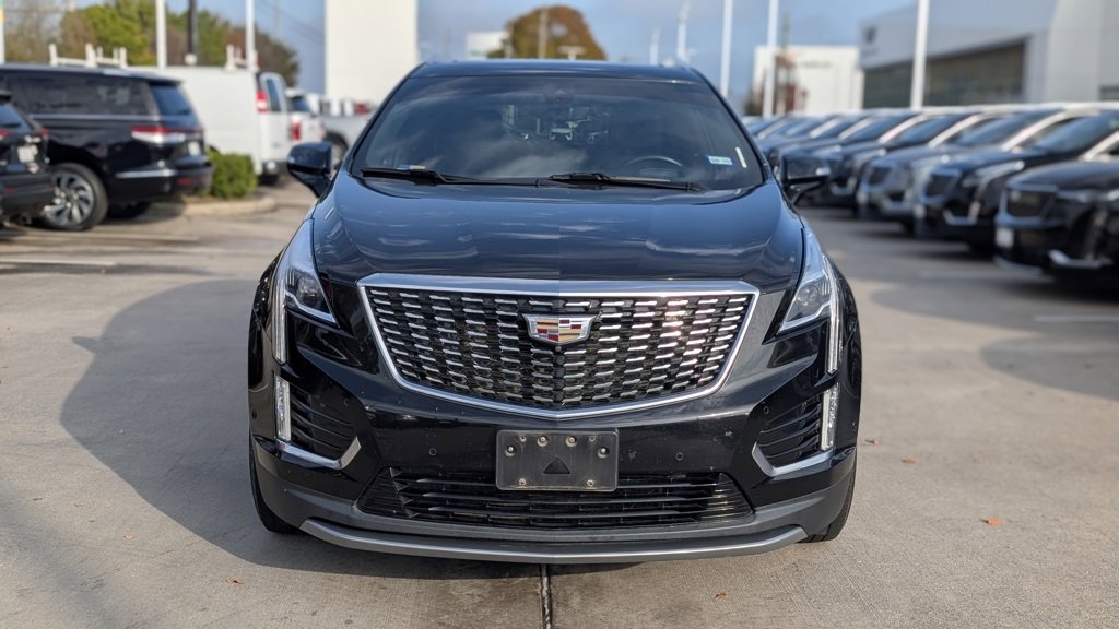 Used 2021 Cadillac XT5 Premium Luxury image 2