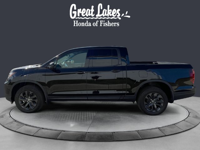 Used 2025 Honda Ridgeline Sport image 2