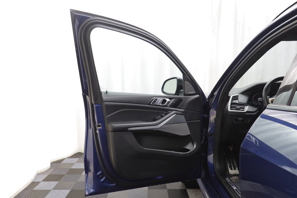 Certified 2023 BMW X5 xDrive40i w/ M Sport Package image 4