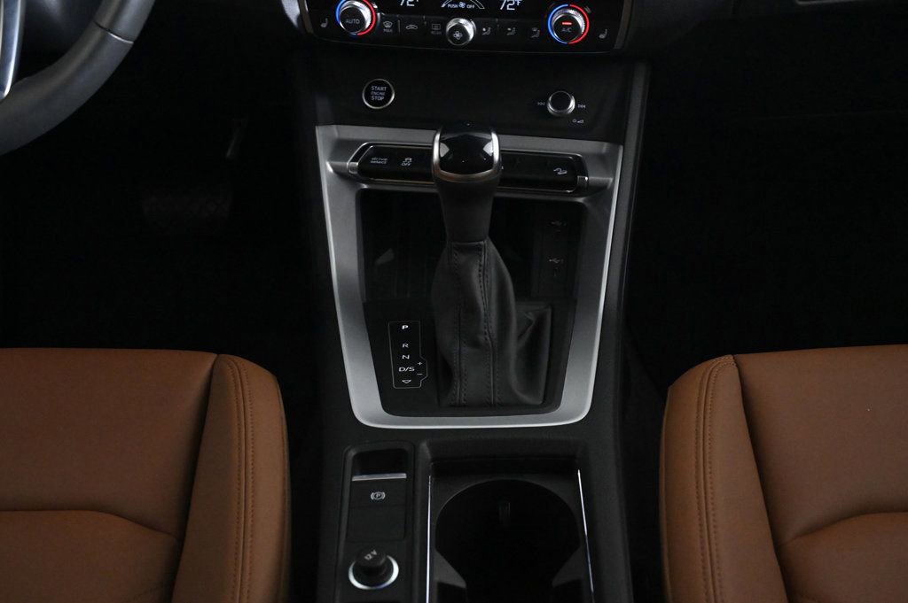 Used 2025 Audi Q3 2.0T Premium w/ Convenience Package image 14