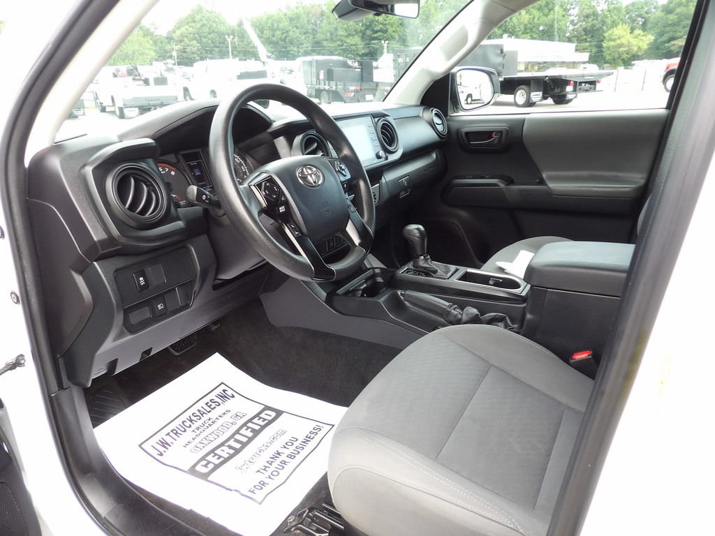 Used 2023 Toyota Tacoma SR RWD image 16