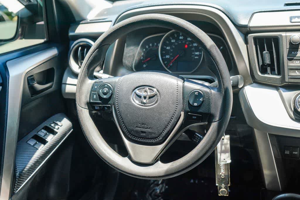 Used 2014 Toyota RAV4 LE FWD image 14